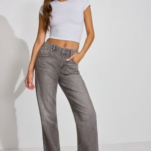 '90s Straight Jeans